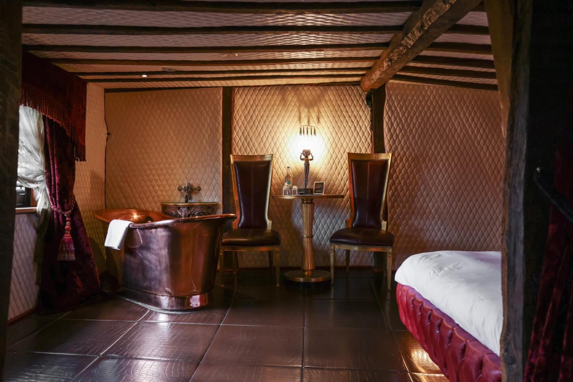 Hotel Crazy Bear Beaconsfield Zewnętrze zdjęcie