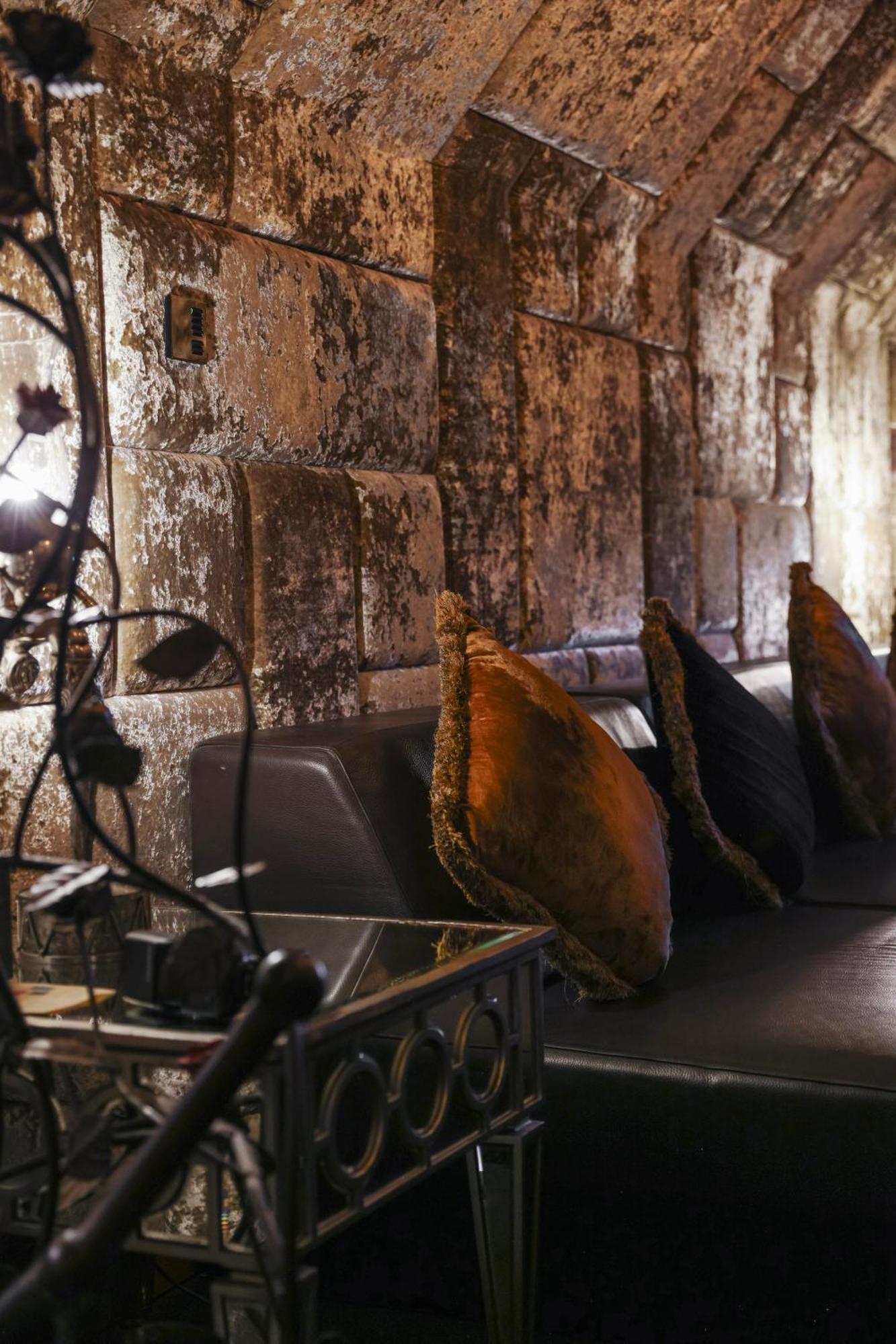 Hotel Crazy Bear Beaconsfield Zewnętrze zdjęcie