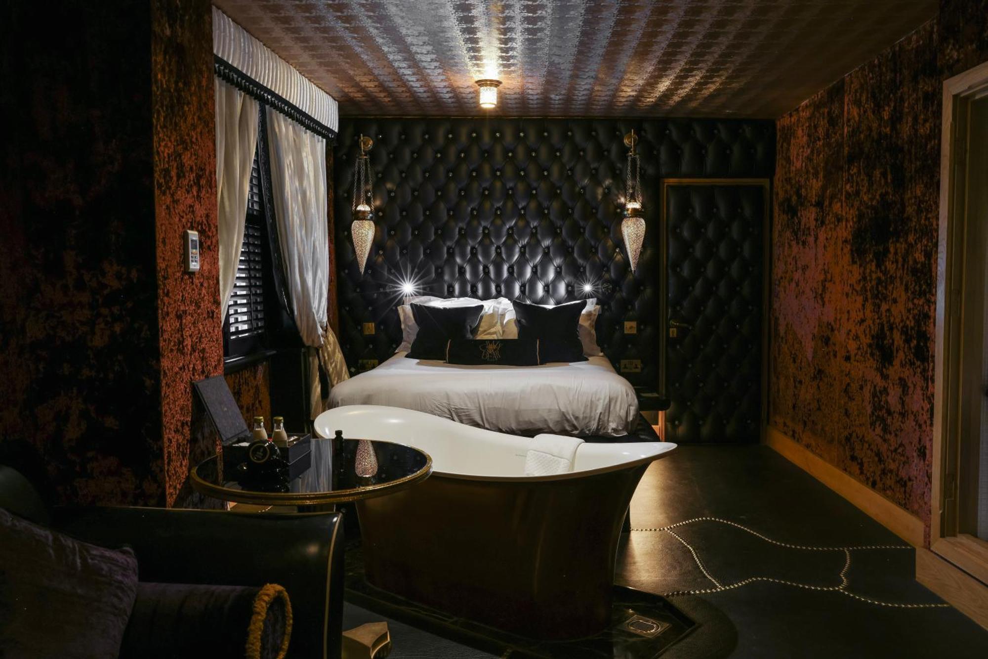 Hotel Crazy Bear Beaconsfield Zewnętrze zdjęcie