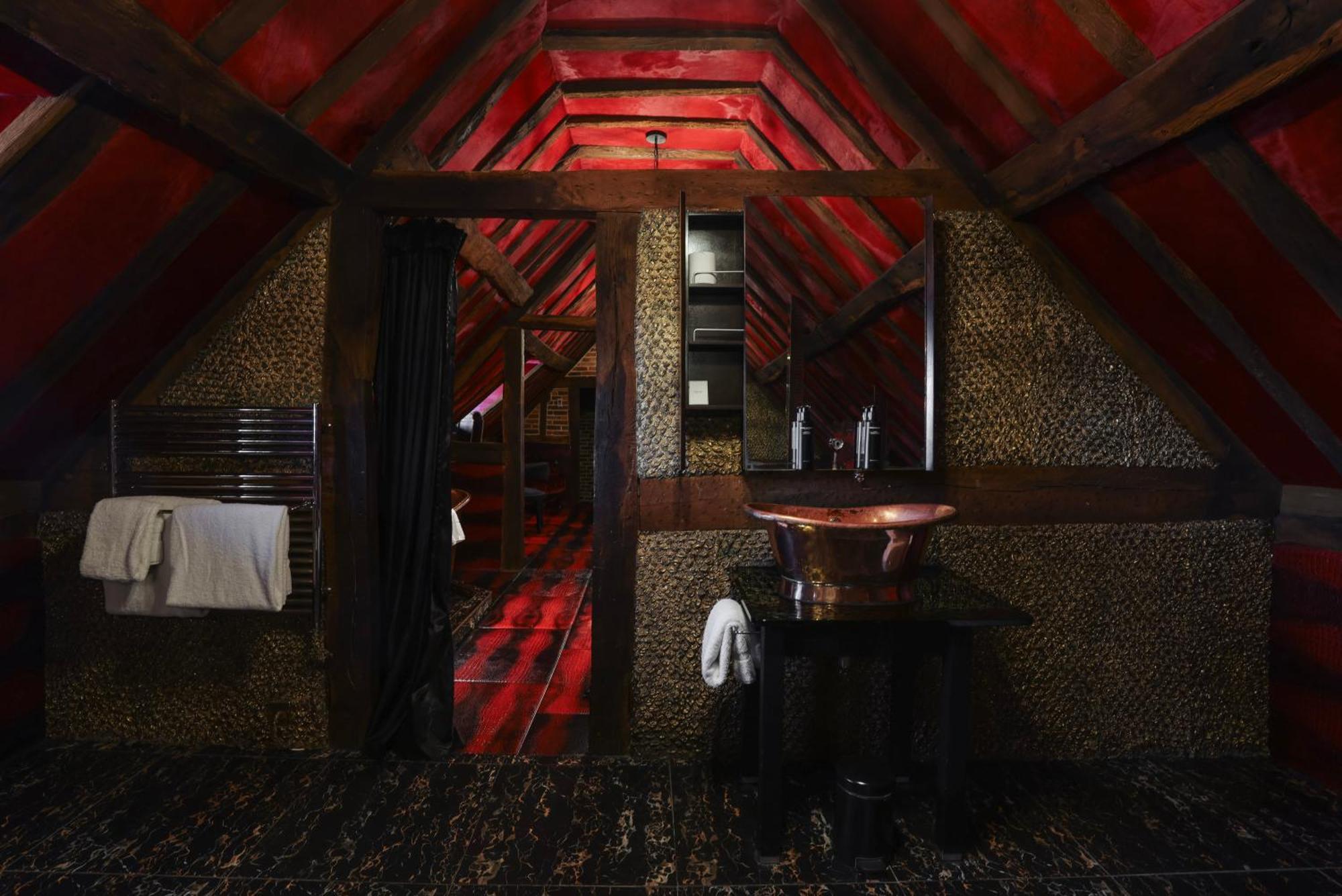 Hotel Crazy Bear Beaconsfield Zewnętrze zdjęcie